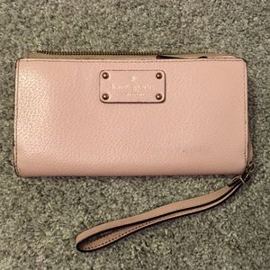 🎉SALE🎉 Kate Spade Pink Leather Wallet